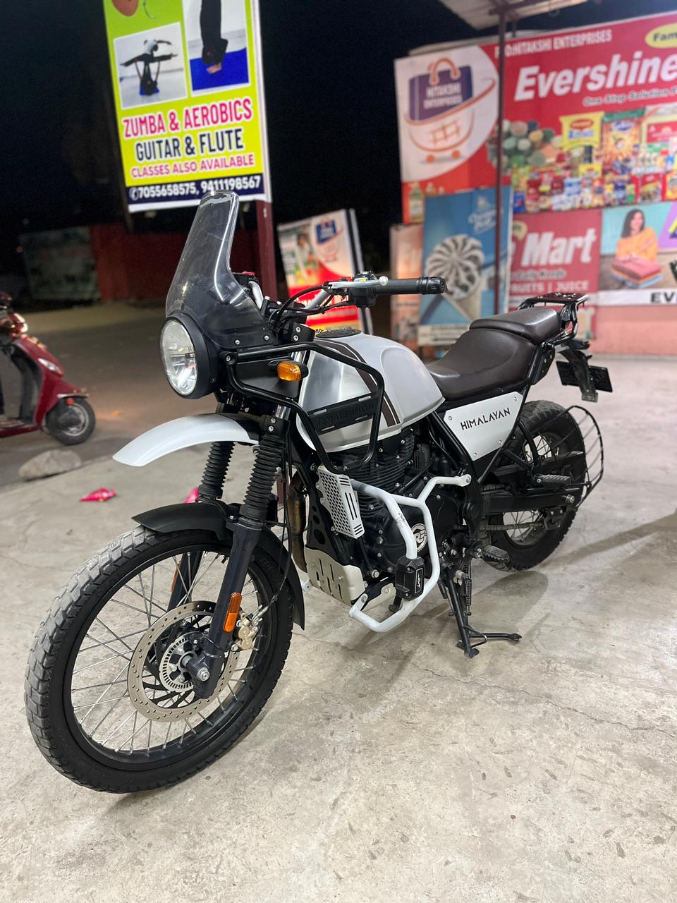 Royal Enfield Himalayan 411
